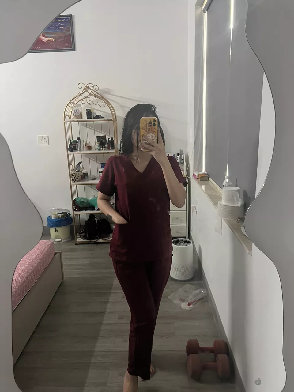 Bộ Scrubs Cổ Tim Màu Đỏ Đô Cao Cấp - Mã SC07 photo review